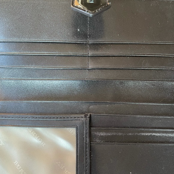 AUTHENTIC Burberry tote + wallet combo - Picture 8 of 10